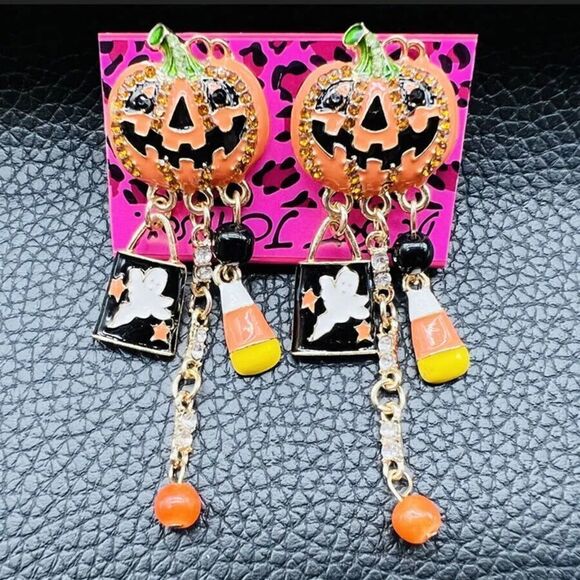 BJ PUMPKIN CANDY CORN EARRINGS NWT They are here! - Picture 4 of 4